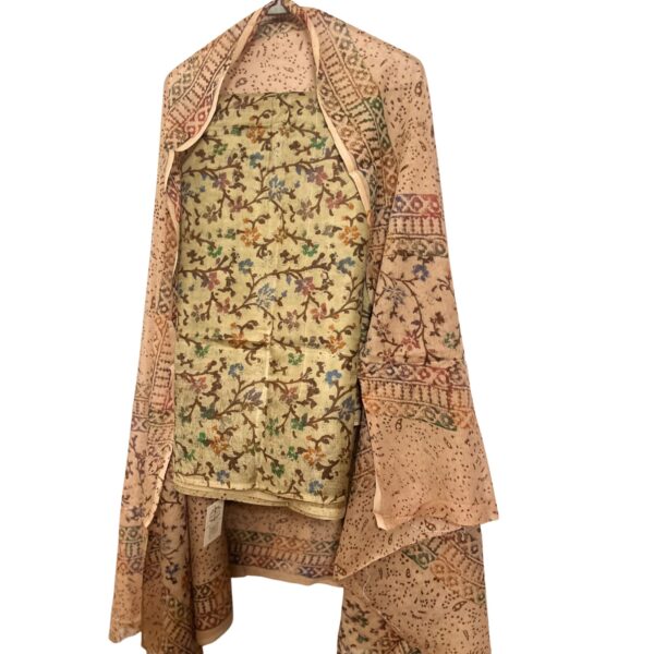 Women’s Floral Printed Suit Fabric